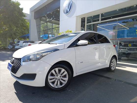 HYUNDAI HB20 1.0 COMFORT PLUS 12V FLEX 4P MANUAL